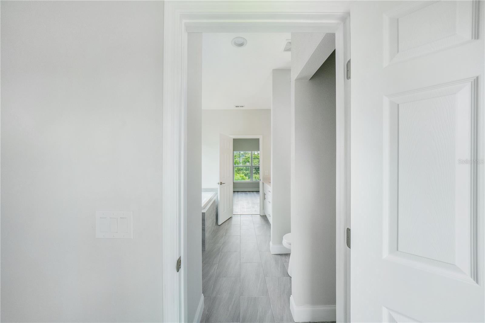 Image 23 of 28 For 5509 Fairlane Drive
