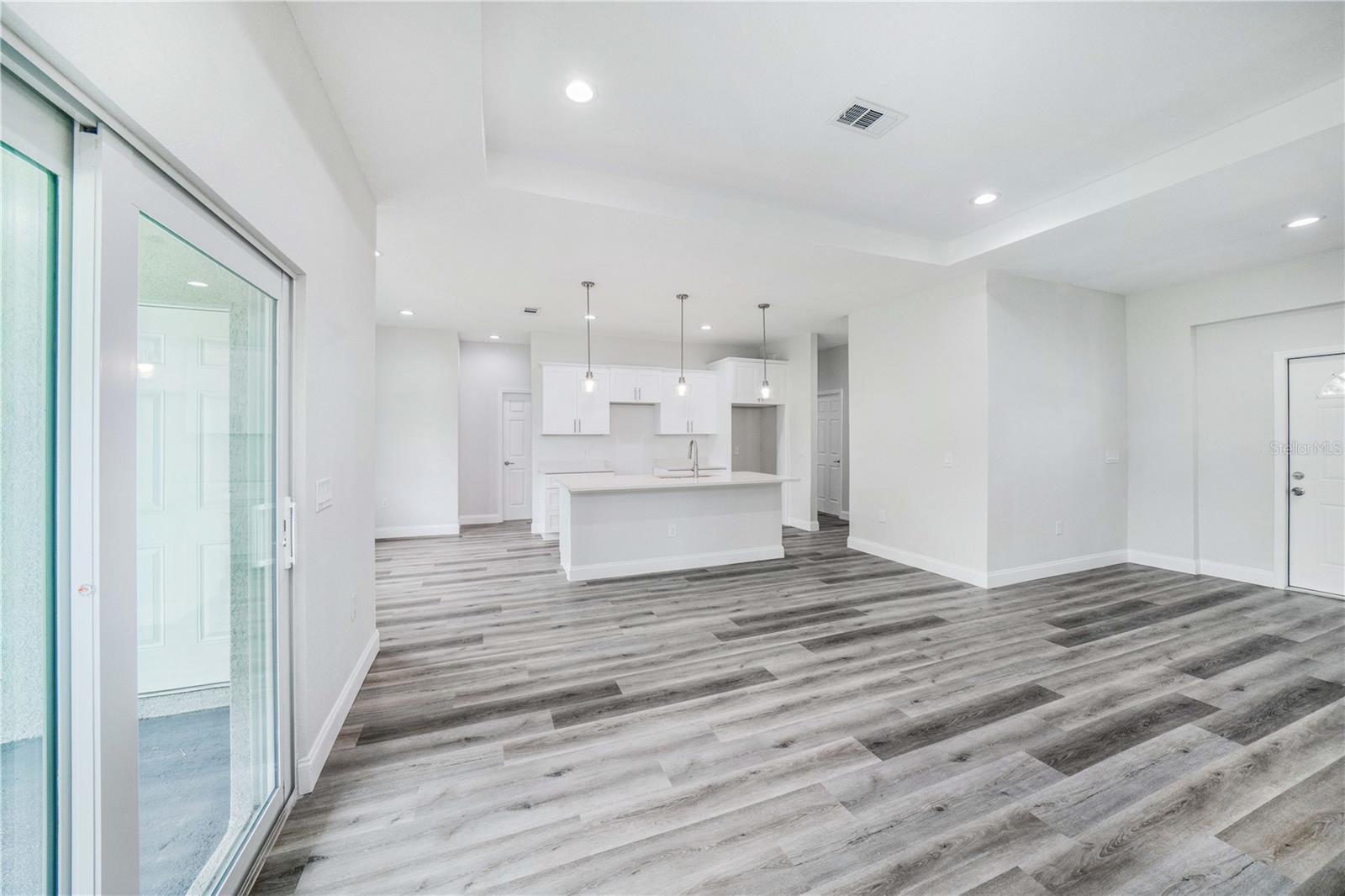 Image 7 of 28 For 5509 Fairlane Drive