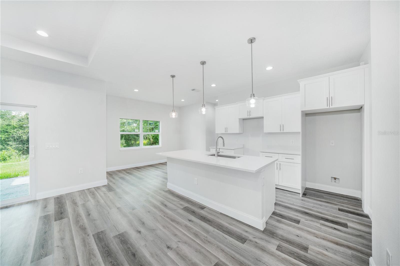 Image 9 of 28 For 5509 Fairlane Drive