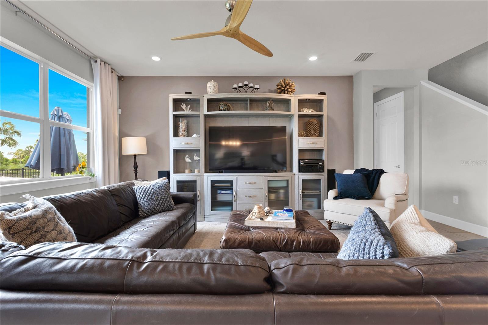 Image 12 of 45 For 16129 Bluestem Lane