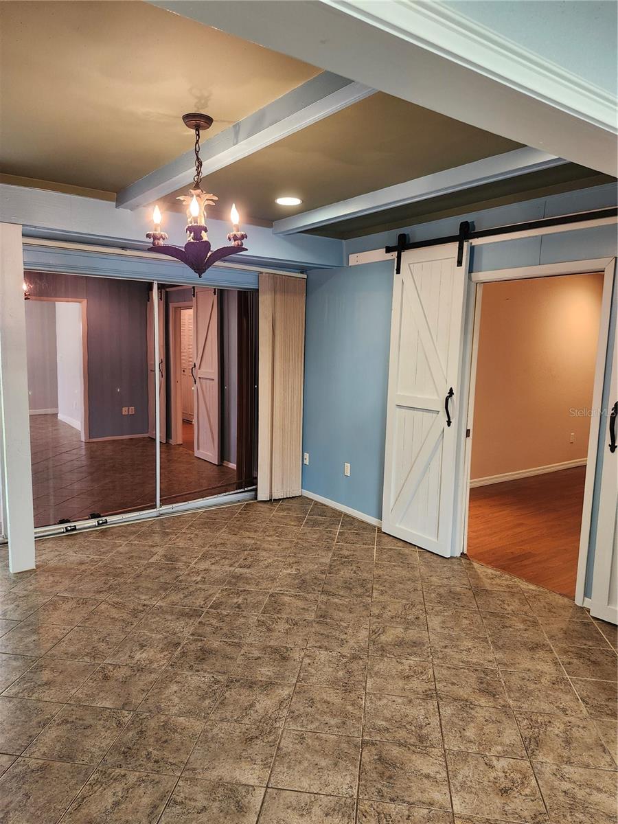 Image 10 of 32 For 18505 Satsuma Avenue