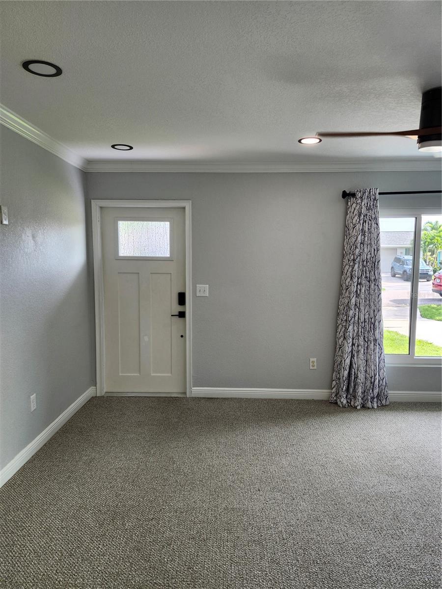 Image 2 of 32 For 18505 Satsuma Avenue