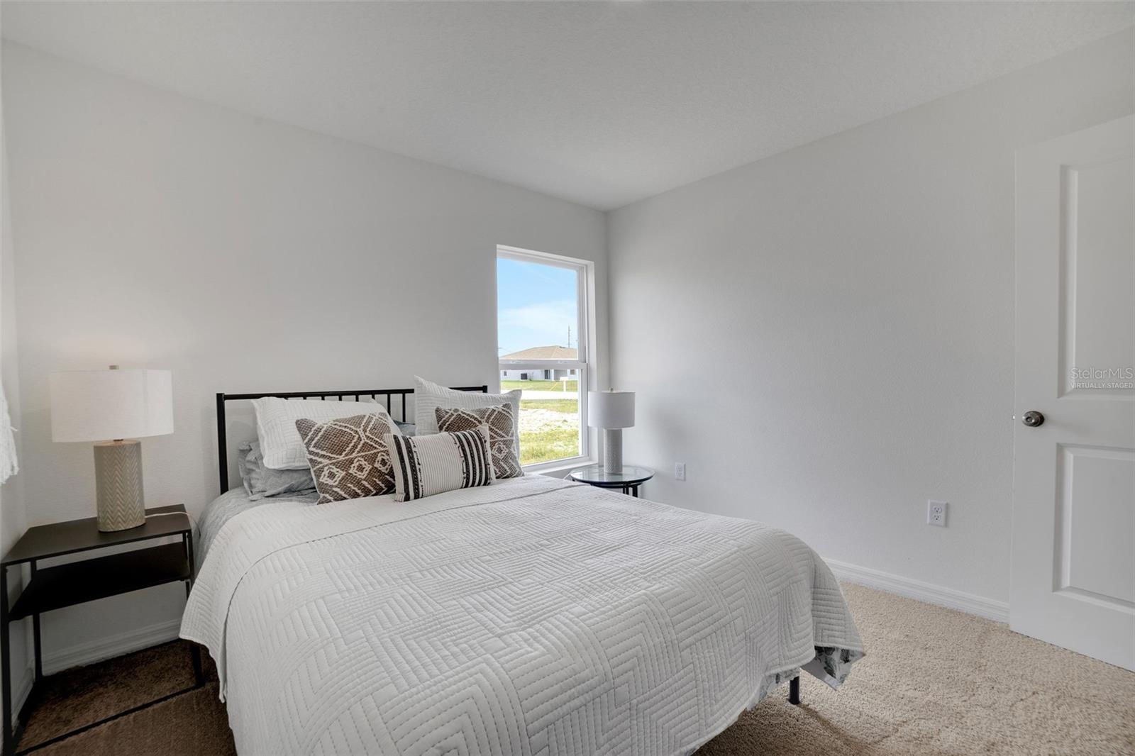 Image 16 of 25 For 1038 Ambleside Drive