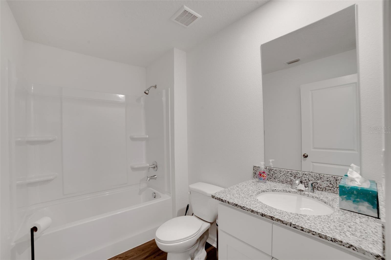 Image 20 of 25 For 1038 Ambleside Drive
