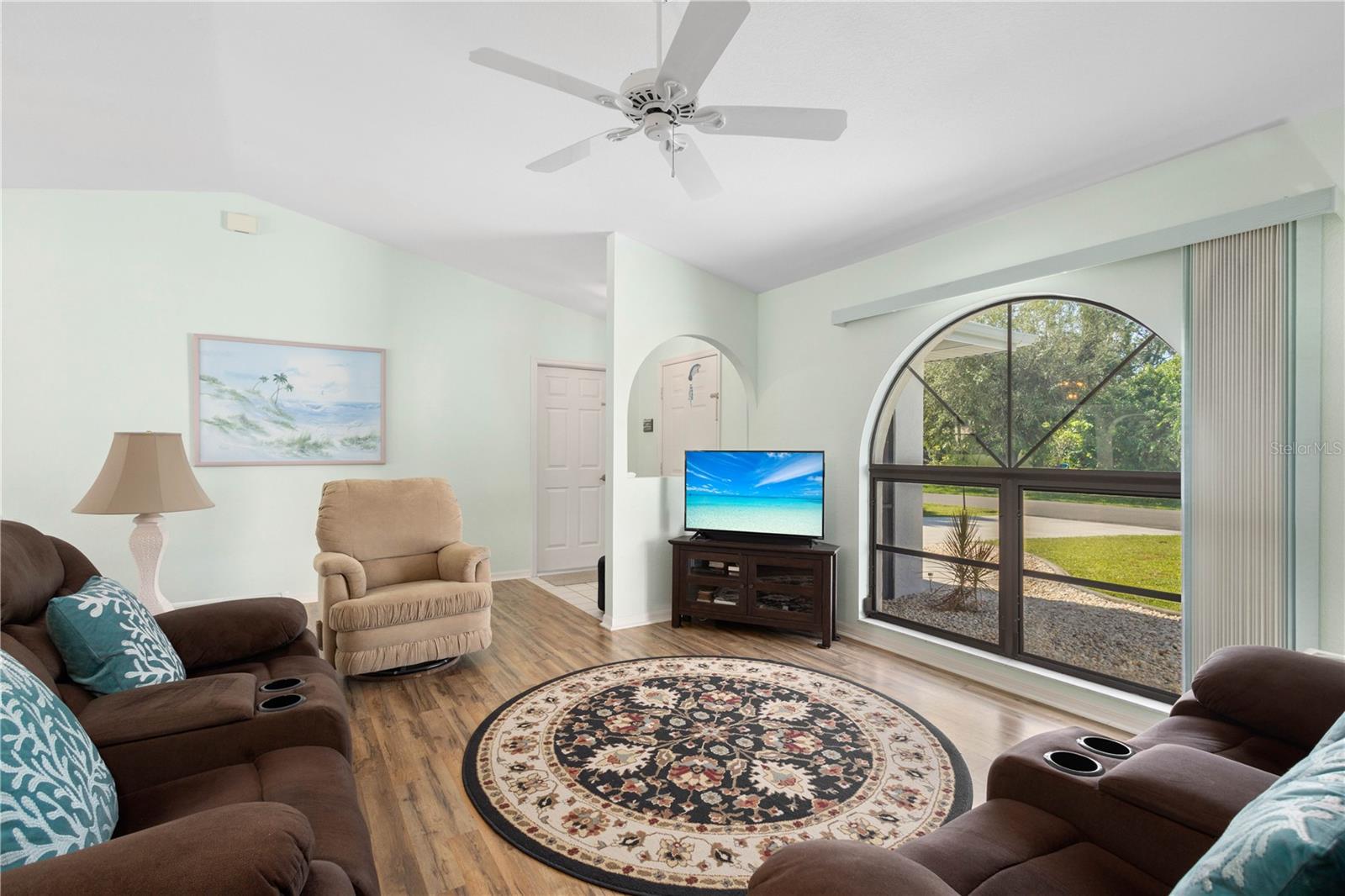 Image 3 of 33 For 18314 Koala Avenue