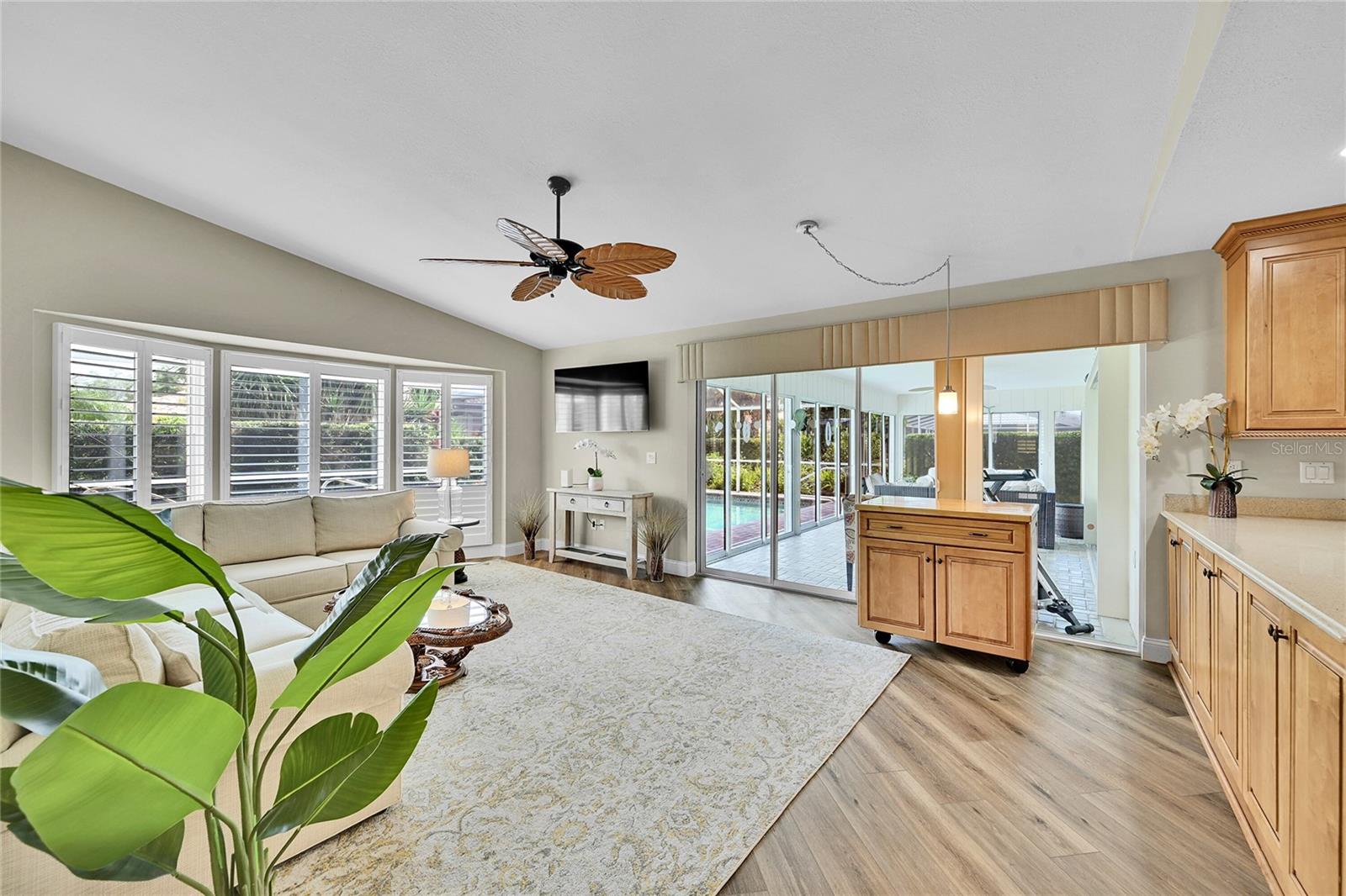 Image 12 of 41 For 1569 Waterford Drive