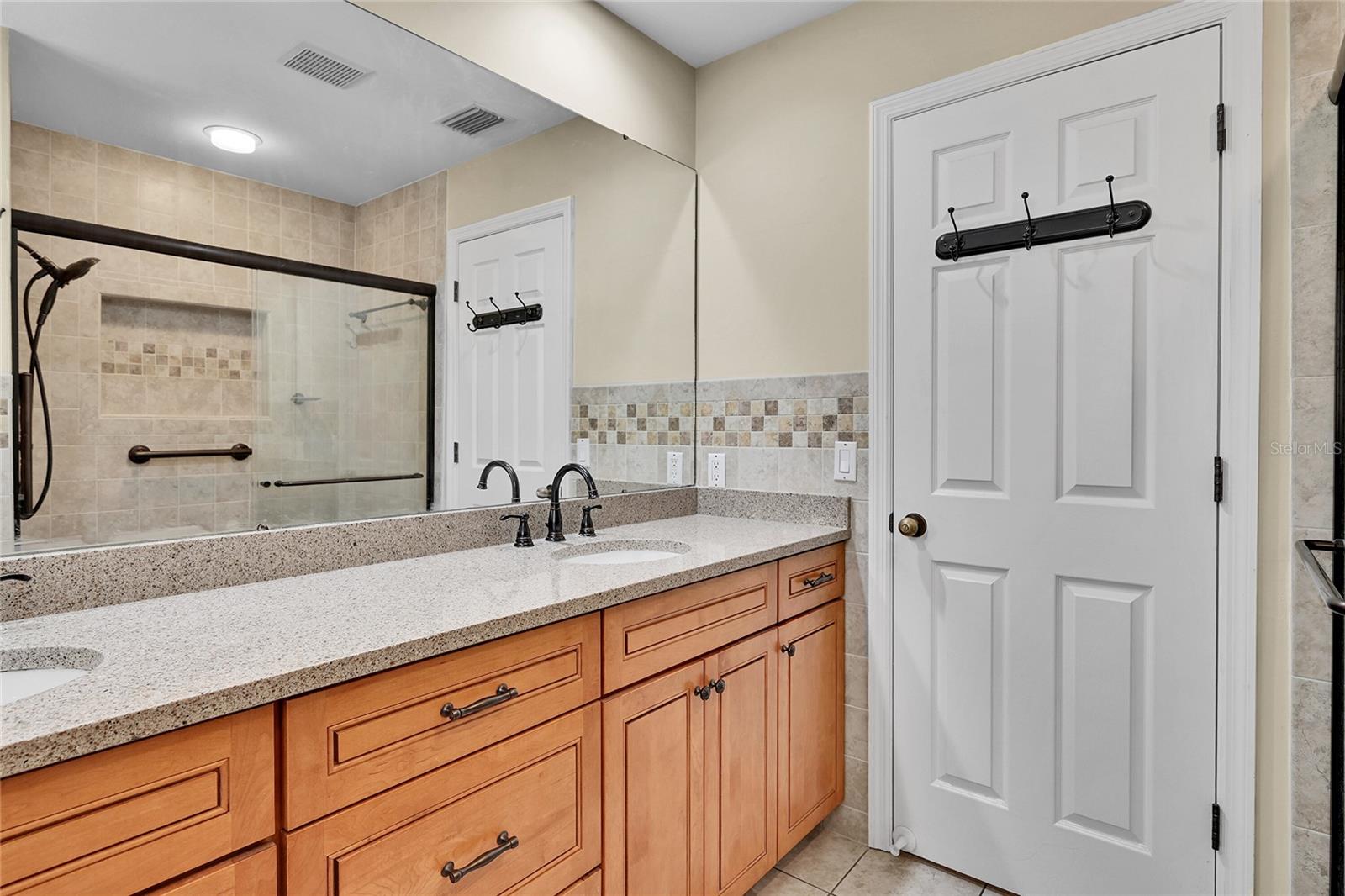 Image 23 of 41 For 1569 Waterford Drive