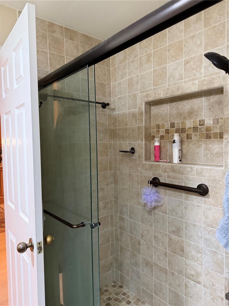 Image 3 of 41 For 1569 Waterford Drive
