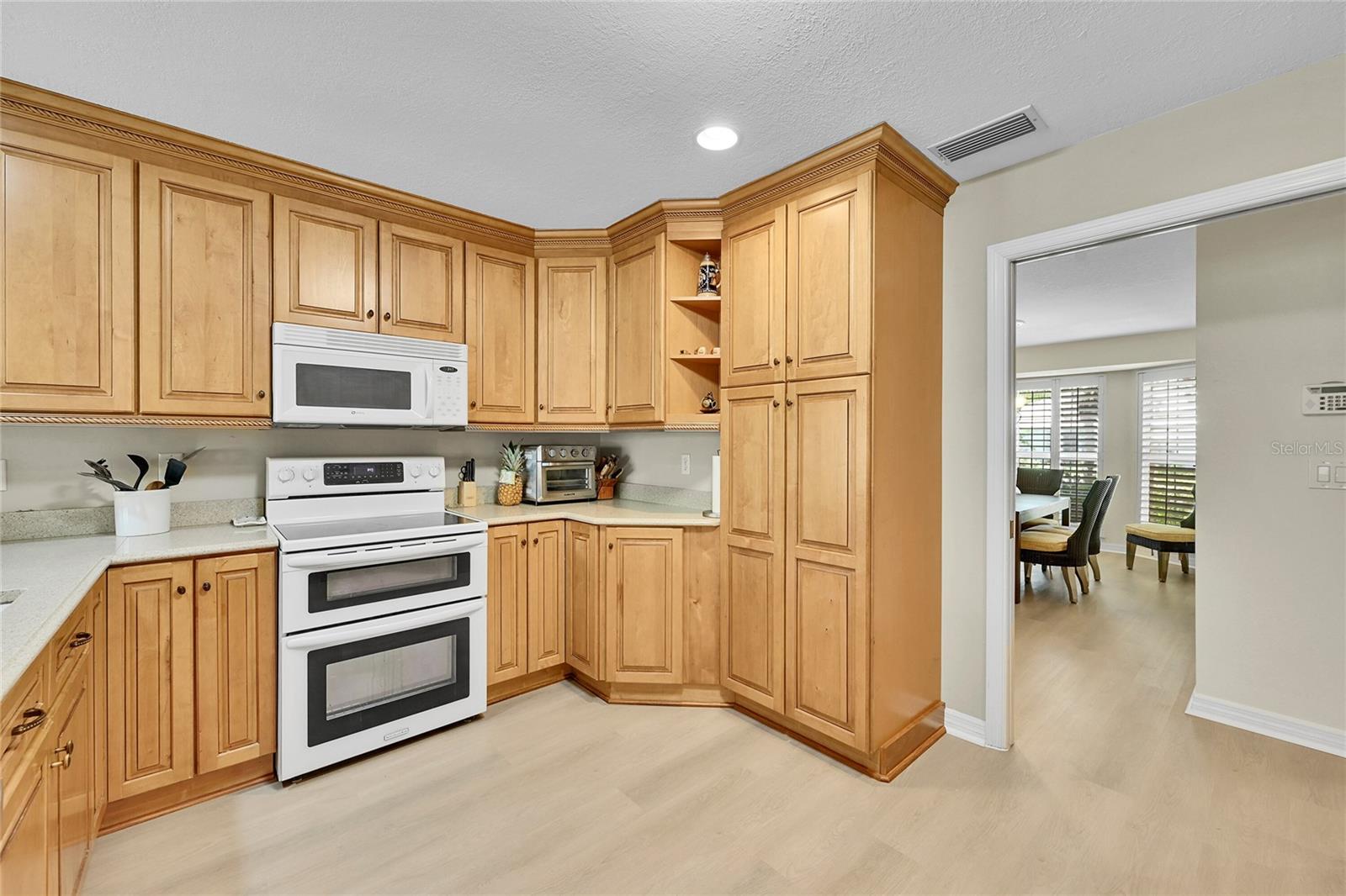 Image 9 of 41 For 1569 Waterford Drive