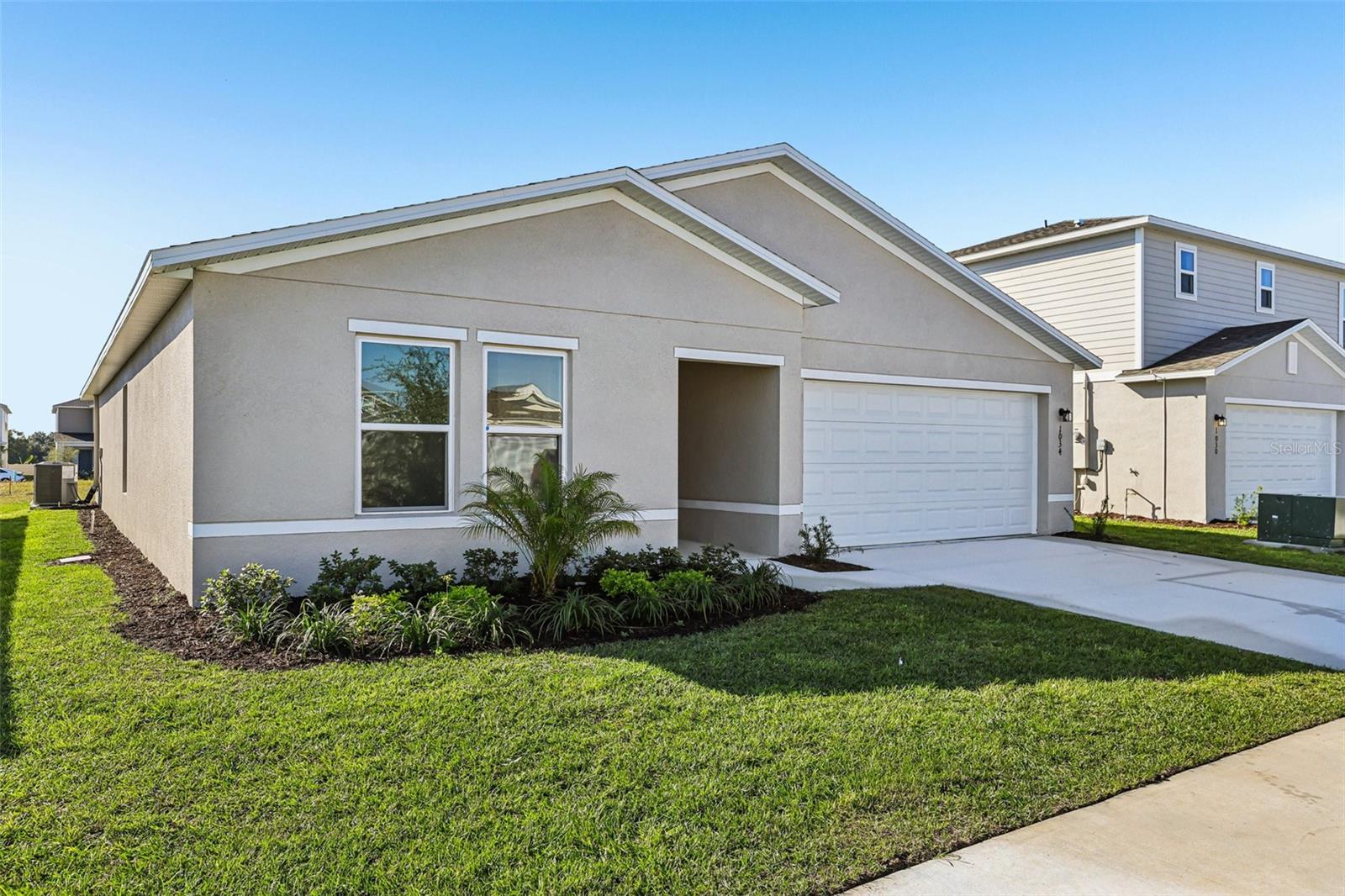 Image 4 of 13 For 1034 Ambleside Drive