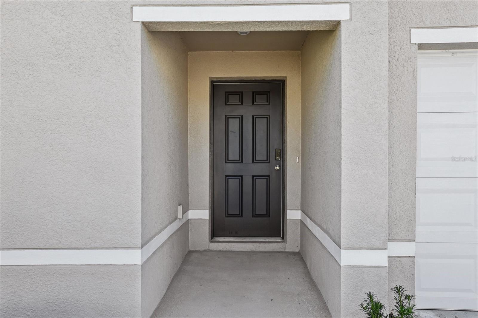 Image 5 of 13 For 1034 Ambleside Drive