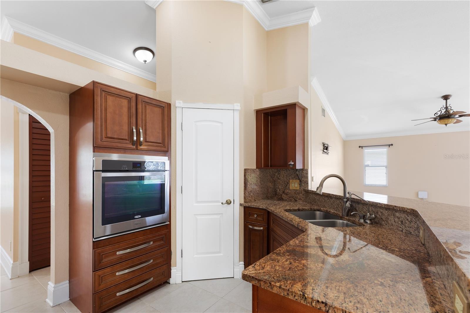 Image 11 of 41 For 329 9th Street
