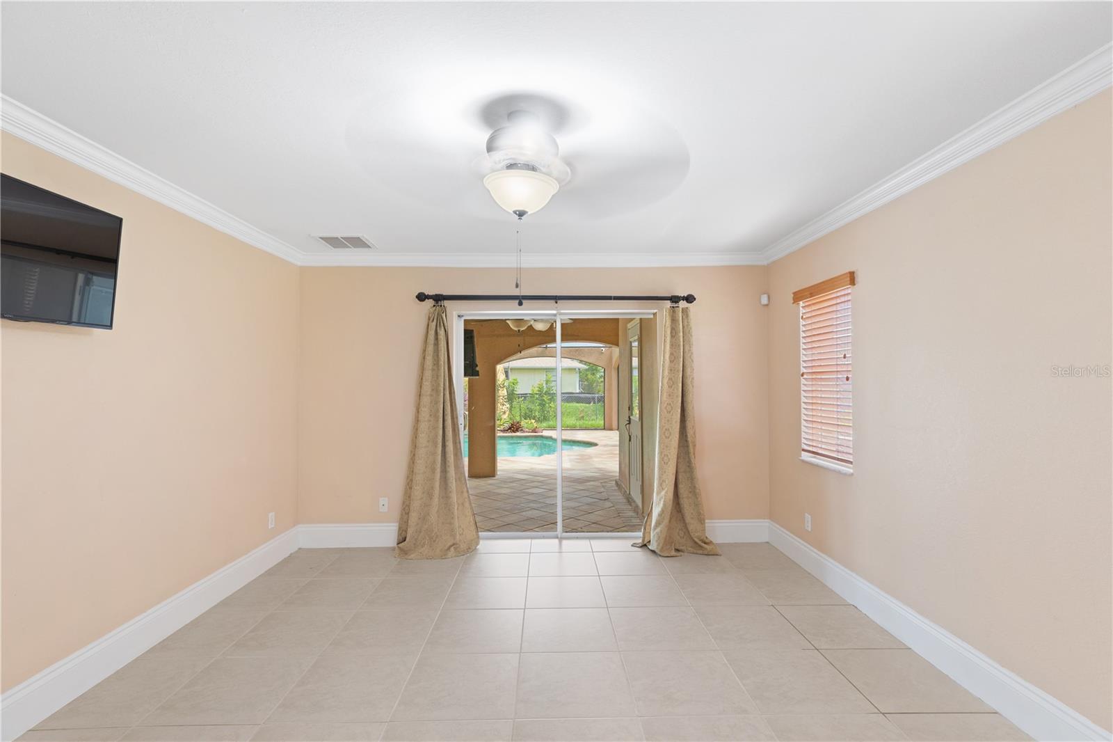 Image 19 of 41 For 329 9th Street