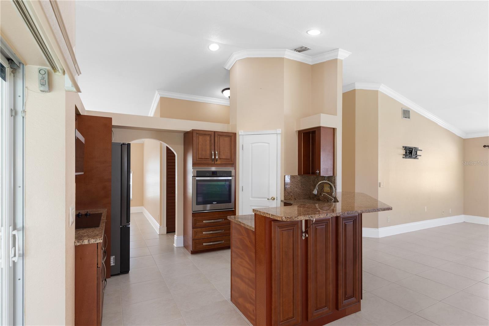 Image 2 of 41 For 329 9th Street