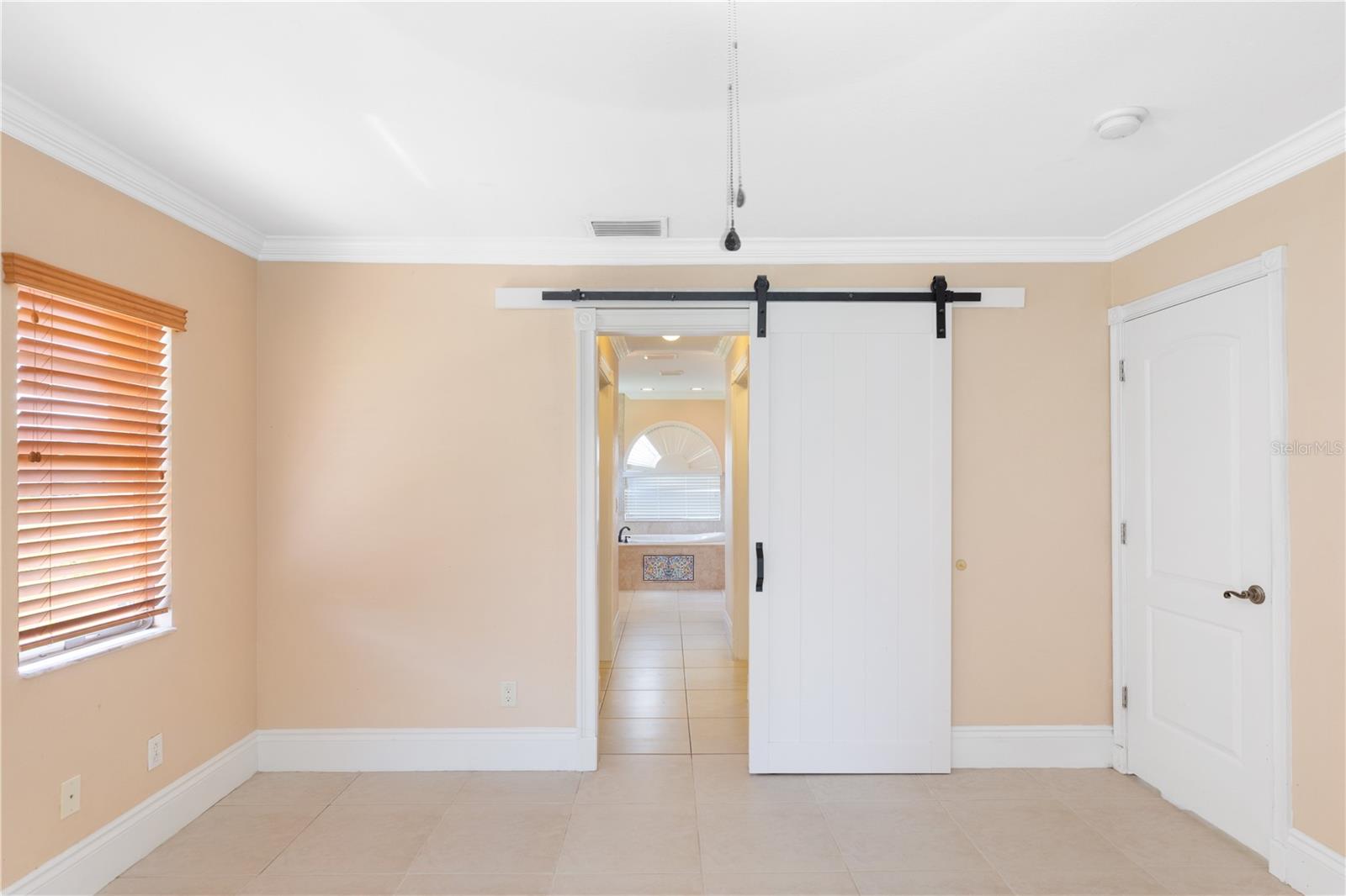 Image 21 of 41 For 329 9th Street