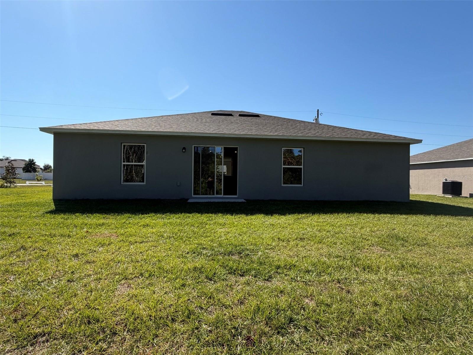 Image 5 of 7 For 892 Hudson Valley Drive