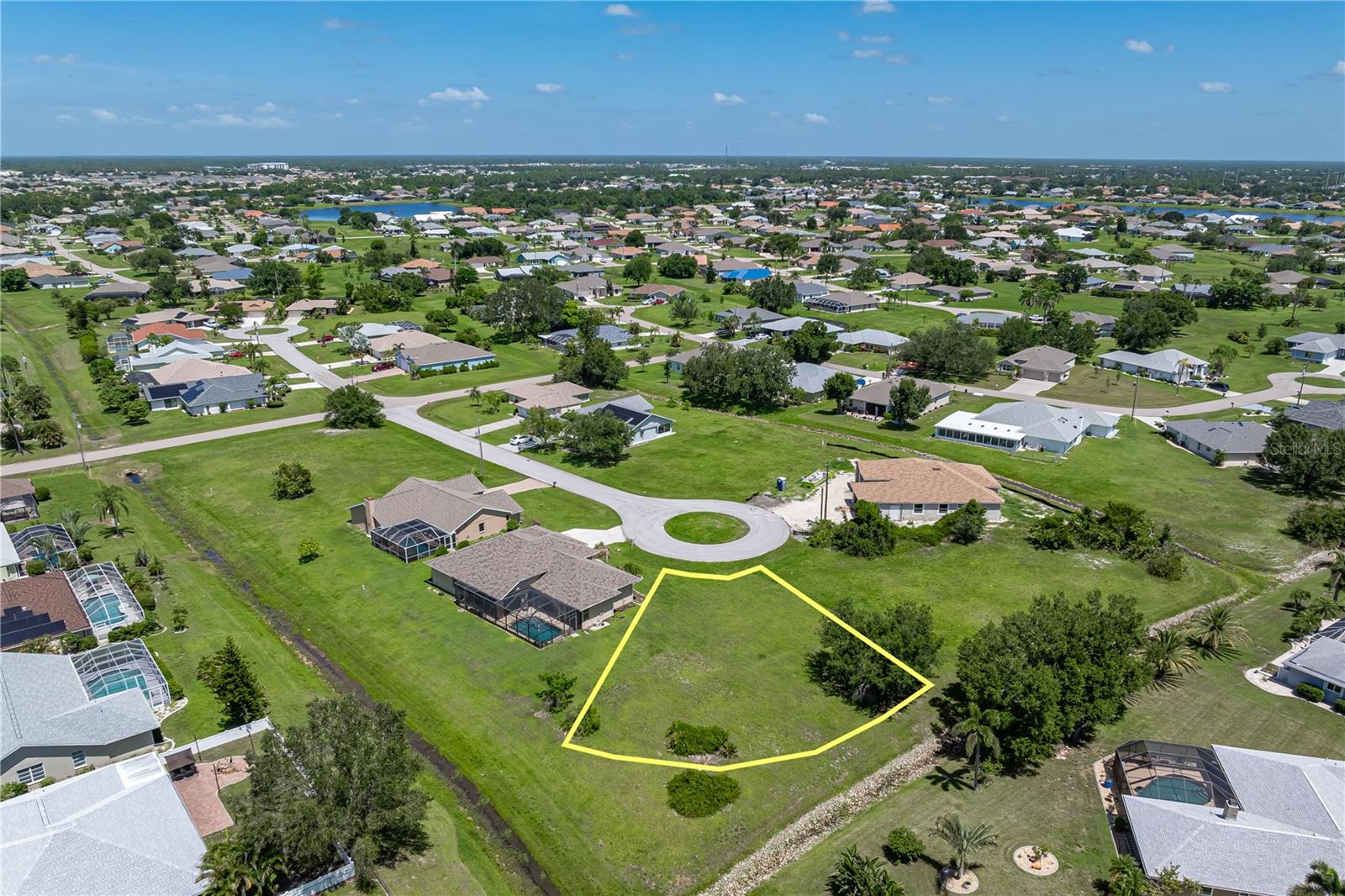 Image 2 of 8 For 25463 Panache Lane
