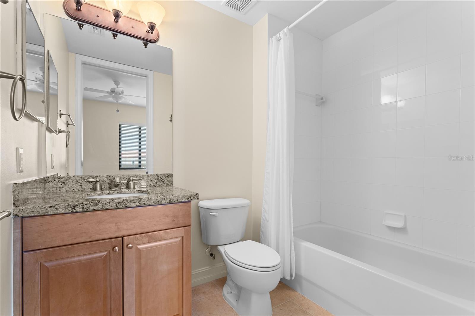 Image 36 of 59 For 89 Vivante Boulevard 8942