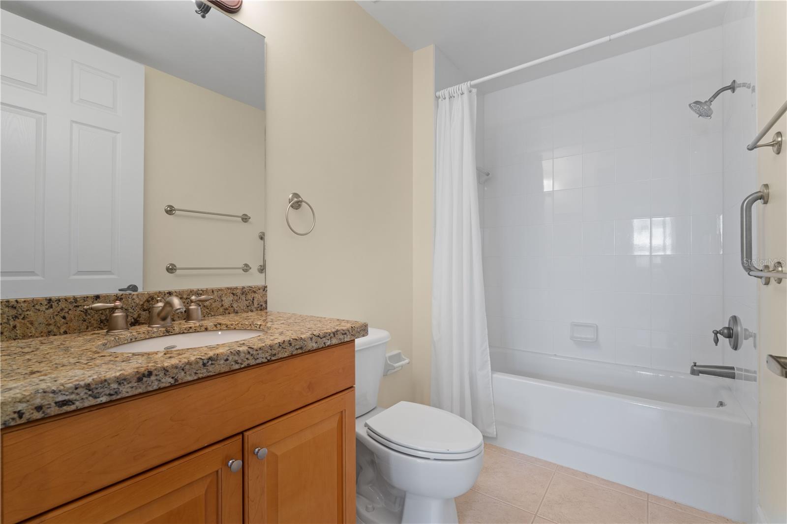 Image 40 of 59 For 89 Vivante Boulevard 8942
