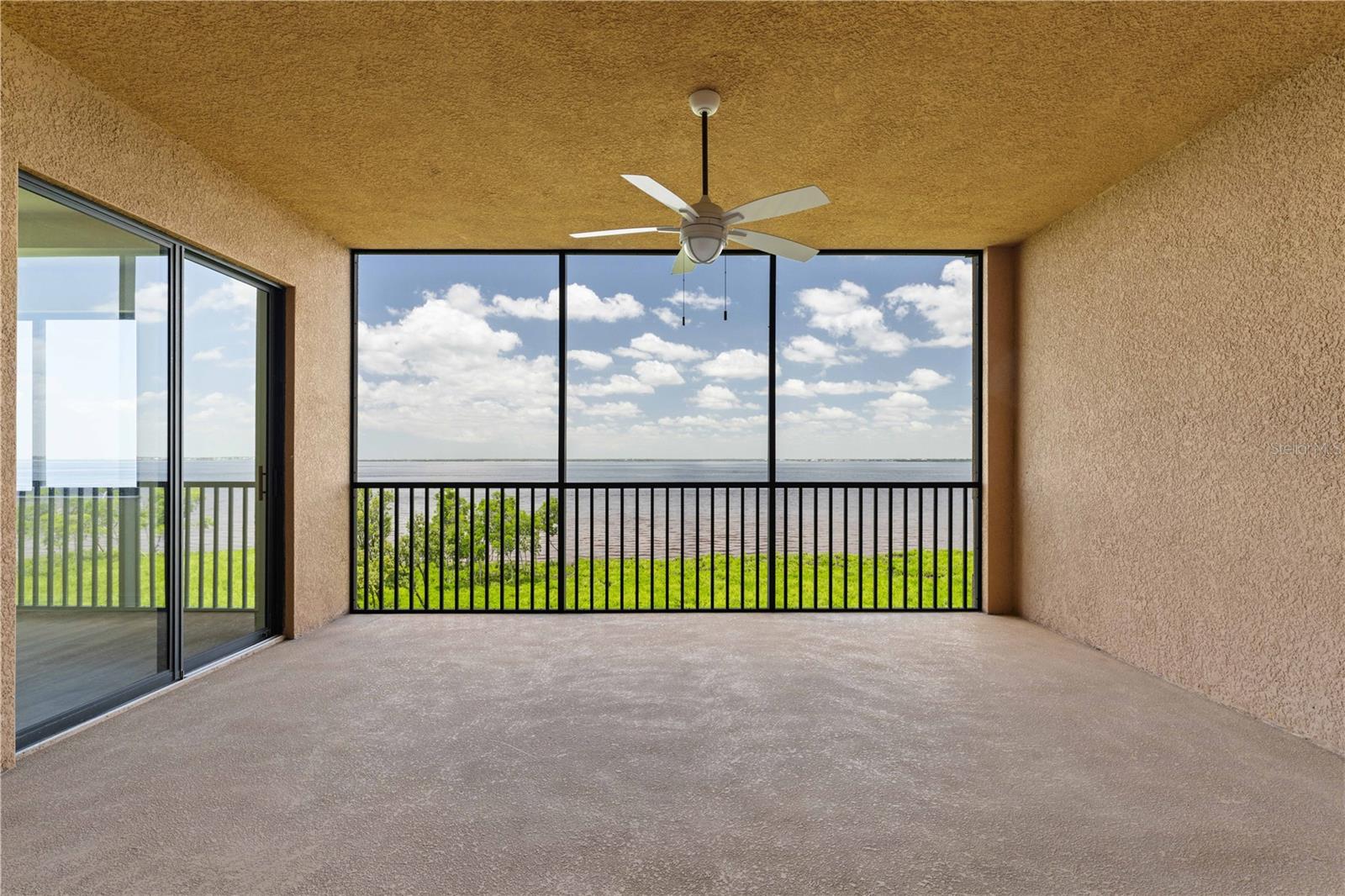 Image 42 of 59 For 89 Vivante Boulevard 8942