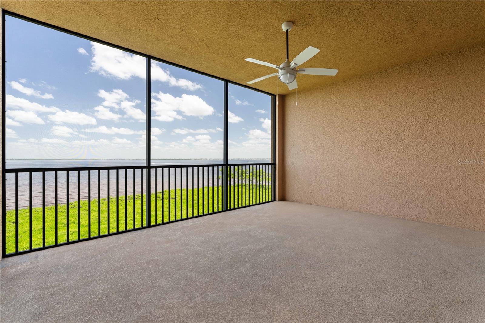 Image 43 of 59 For 89 Vivante Boulevard 8942