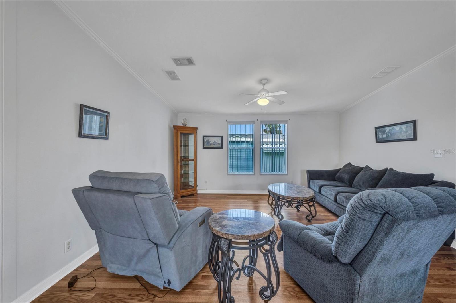 Image 10 of 64 For 5748 Holiday Park Boulevard