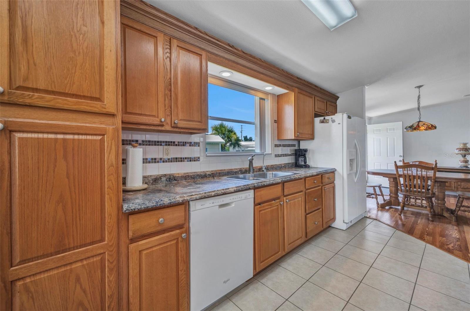 Image 16 of 64 For 5748 Holiday Park Boulevard