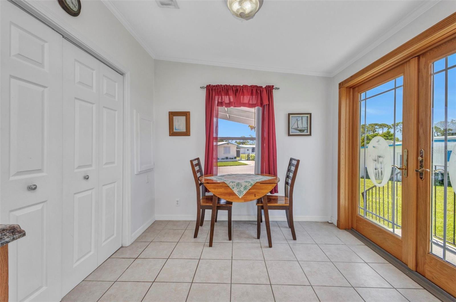 Image 19 of 64 For 5748 Holiday Park Boulevard