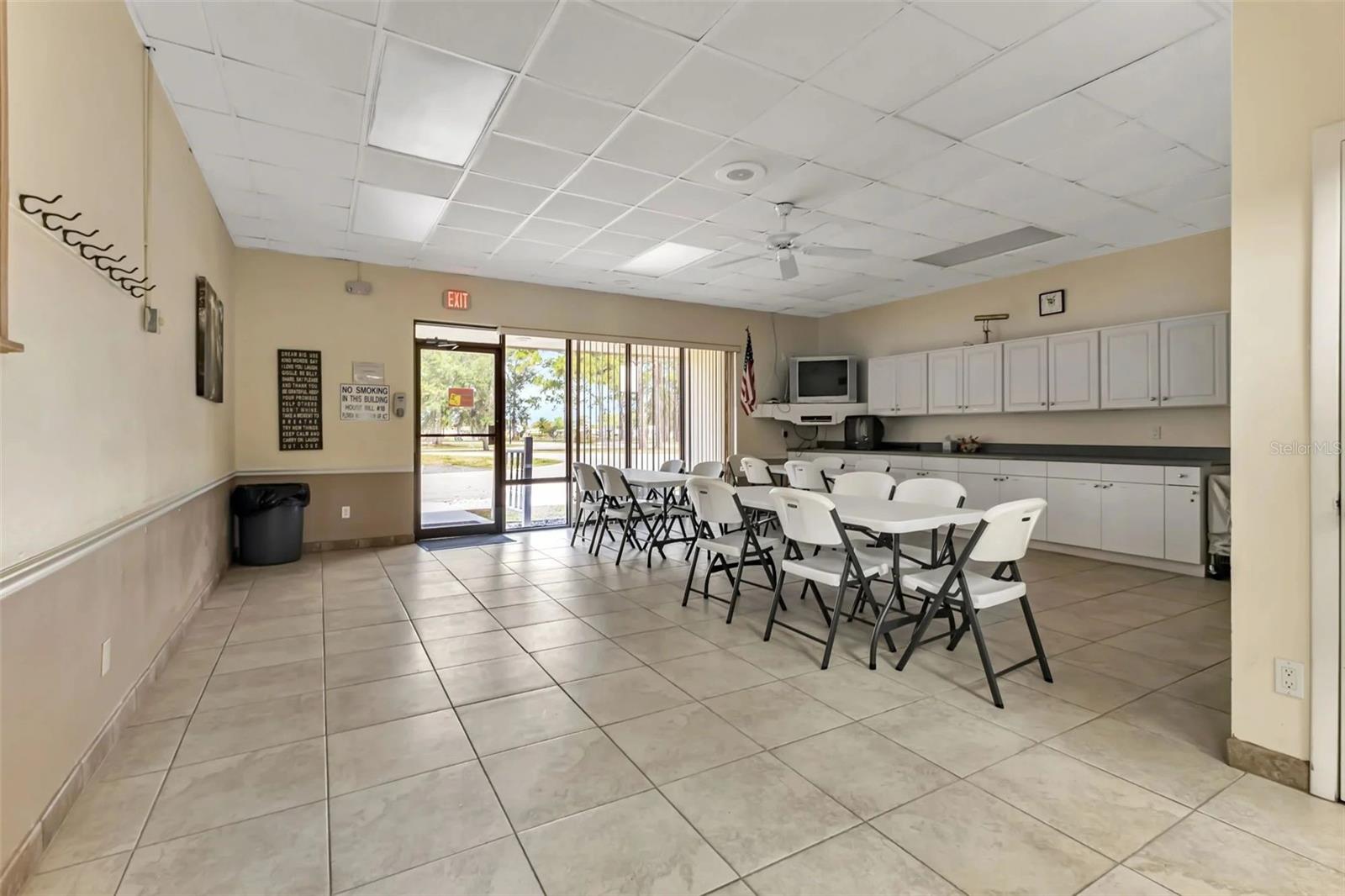 Image 37 of 64 For 5748 Holiday Park Boulevard