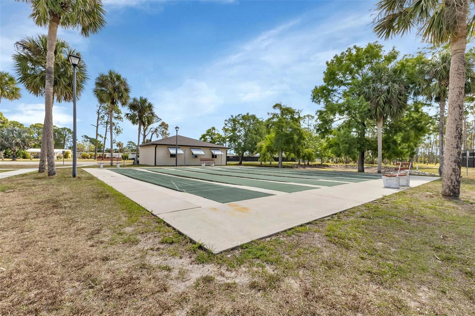 Image 40 of 64 For 5748 Holiday Park Boulevard