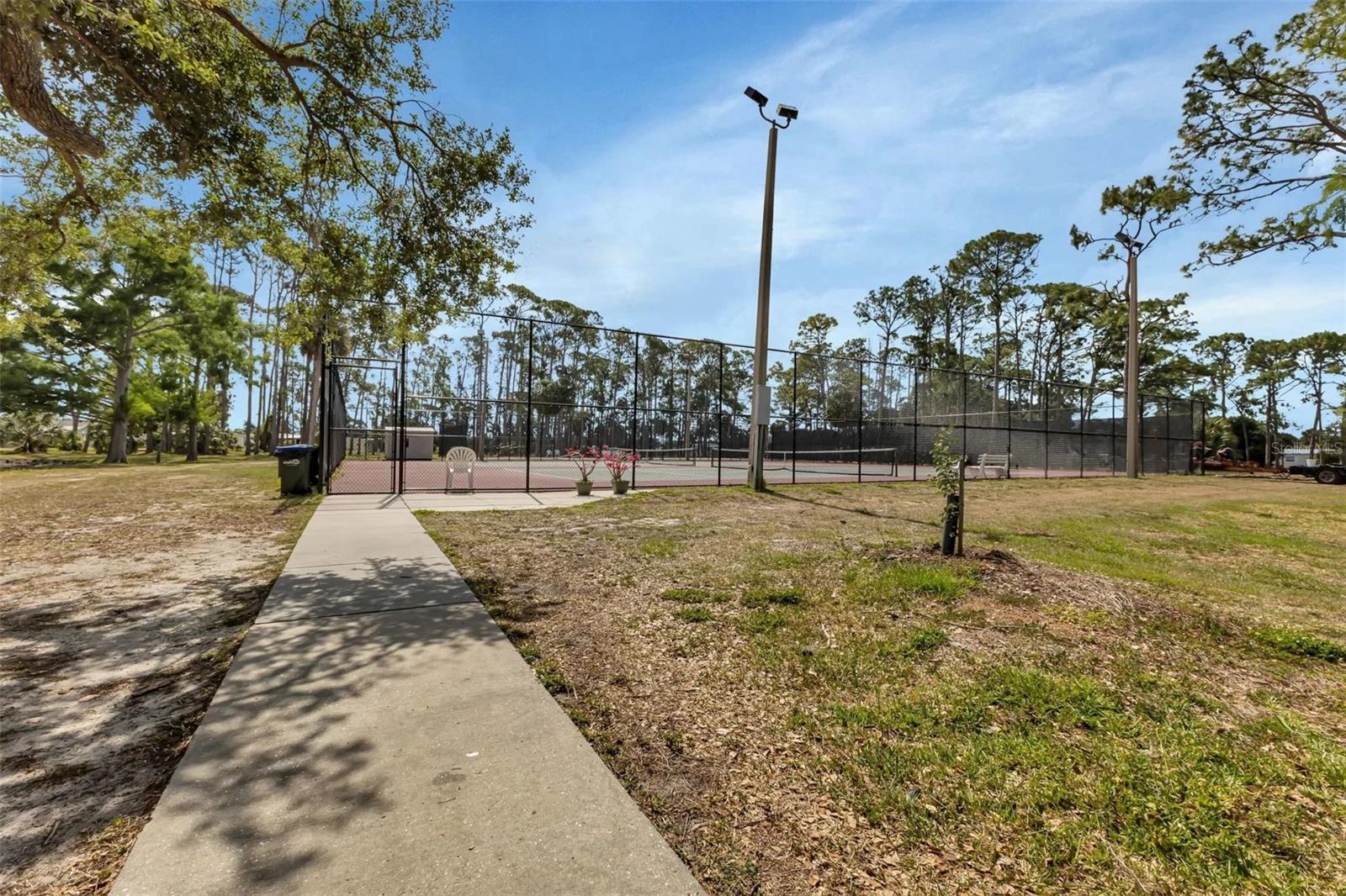 Image 41 of 64 For 5748 Holiday Park Boulevard