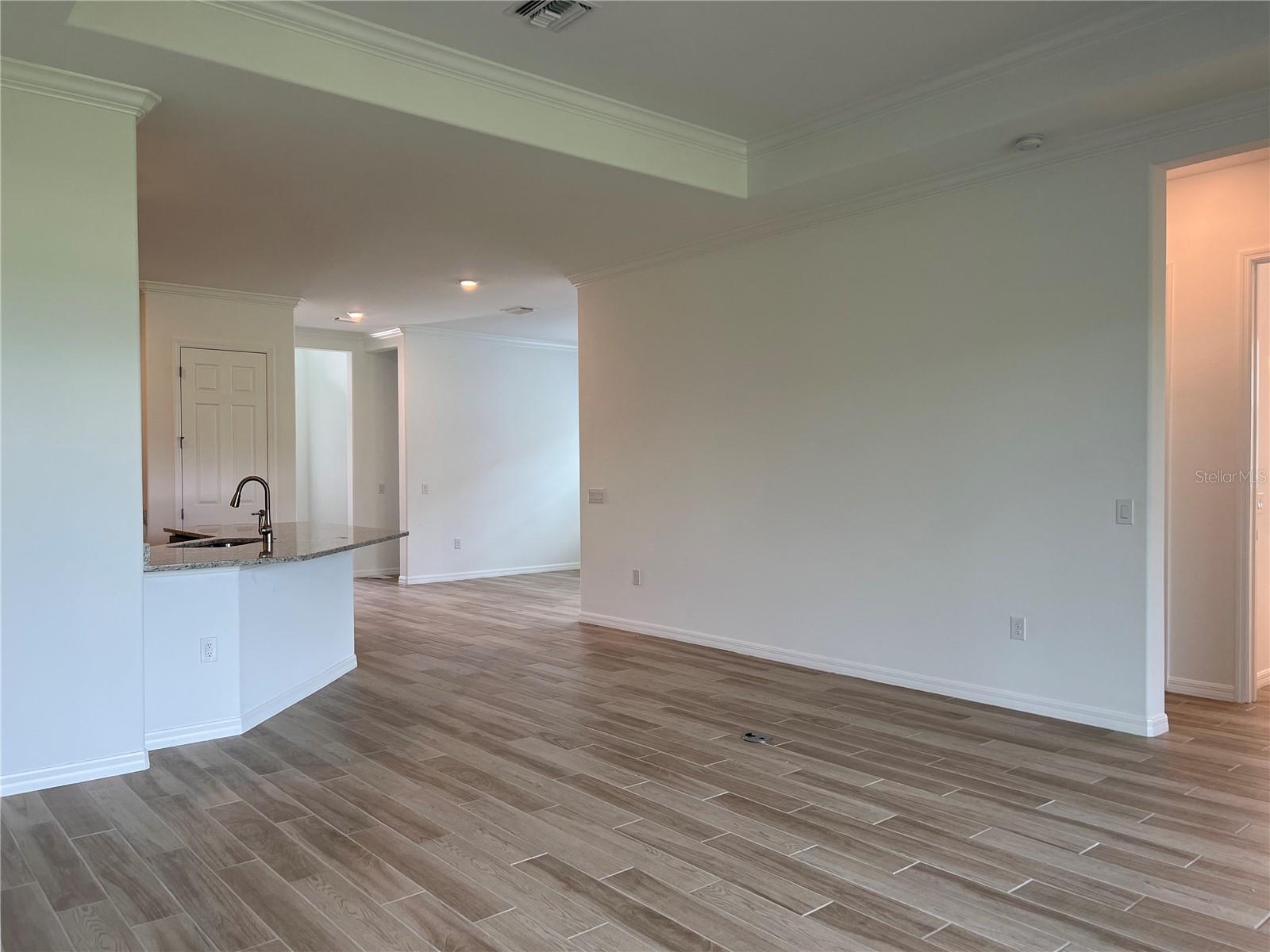 Image 12 of 58 For 25246 Keygrass Court