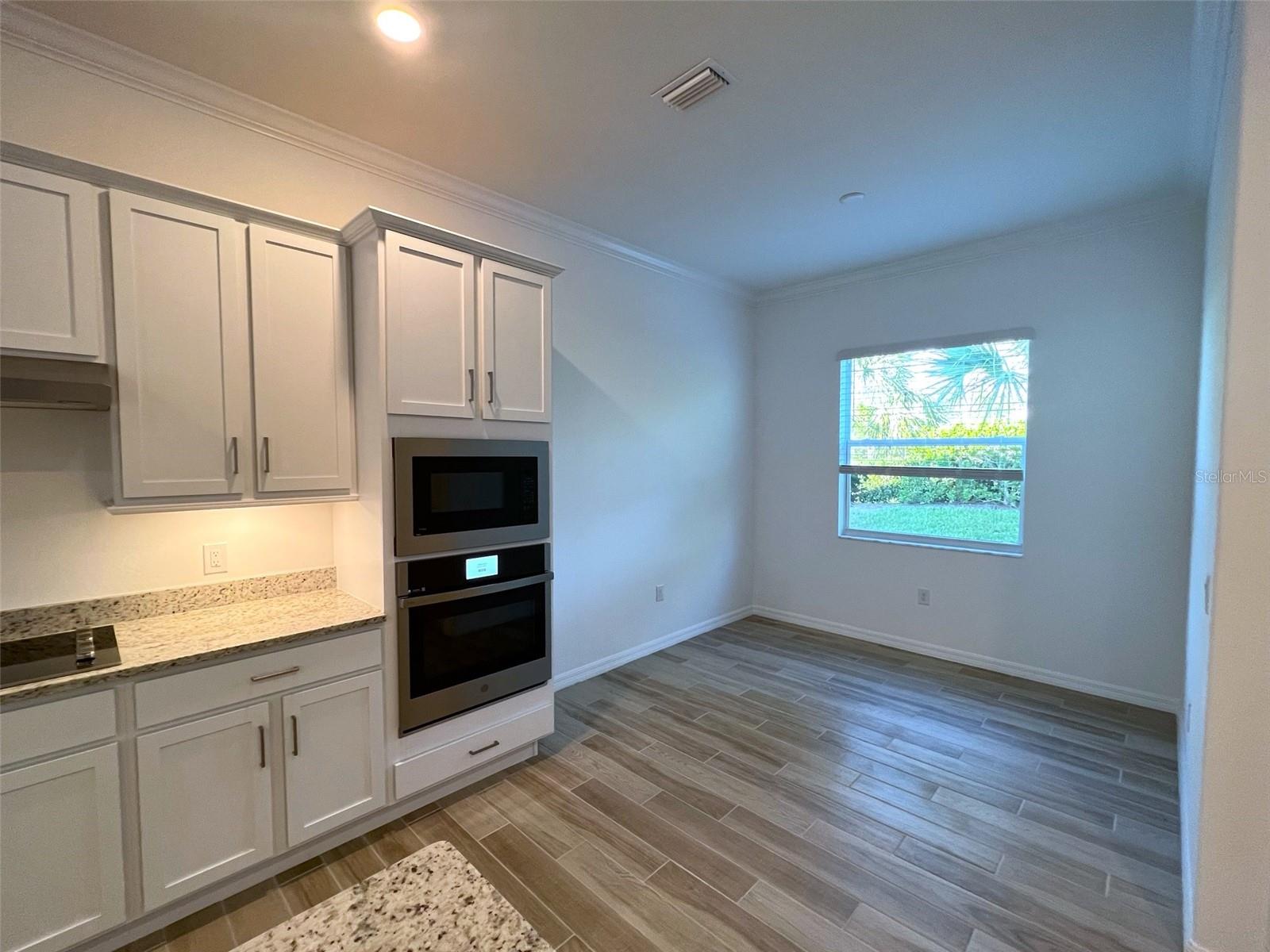 Image 5 of 58 For 25246 Keygrass Court