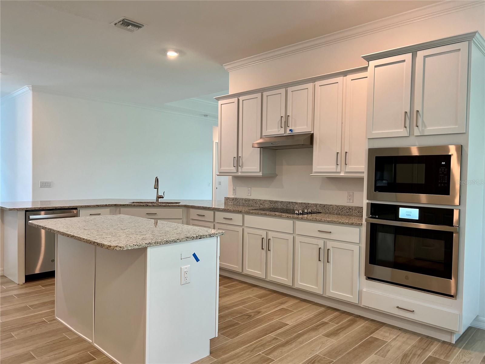 Image 6 of 58 For 25246 Keygrass Court