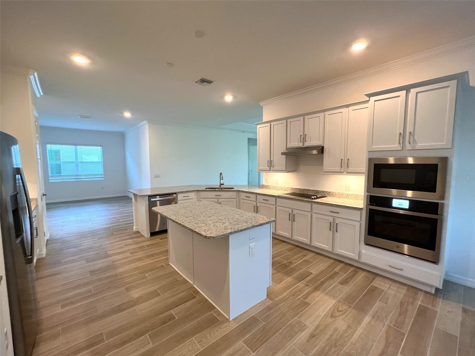Image 8 of 58 For 25246 Keygrass Court