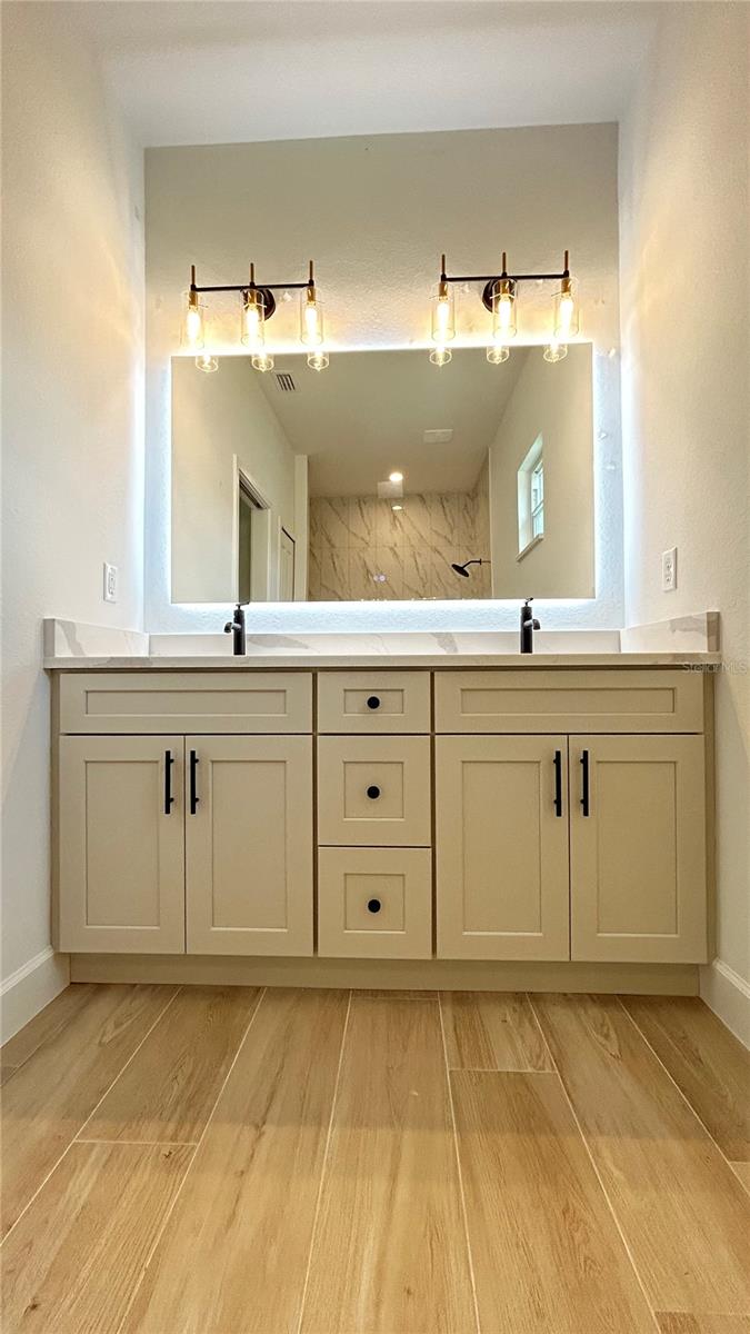 Image 11 of 34 For 4840 Kiska Road