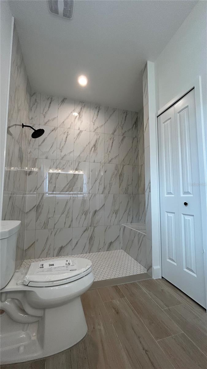 Image 12 of 34 For 4840 Kiska Road