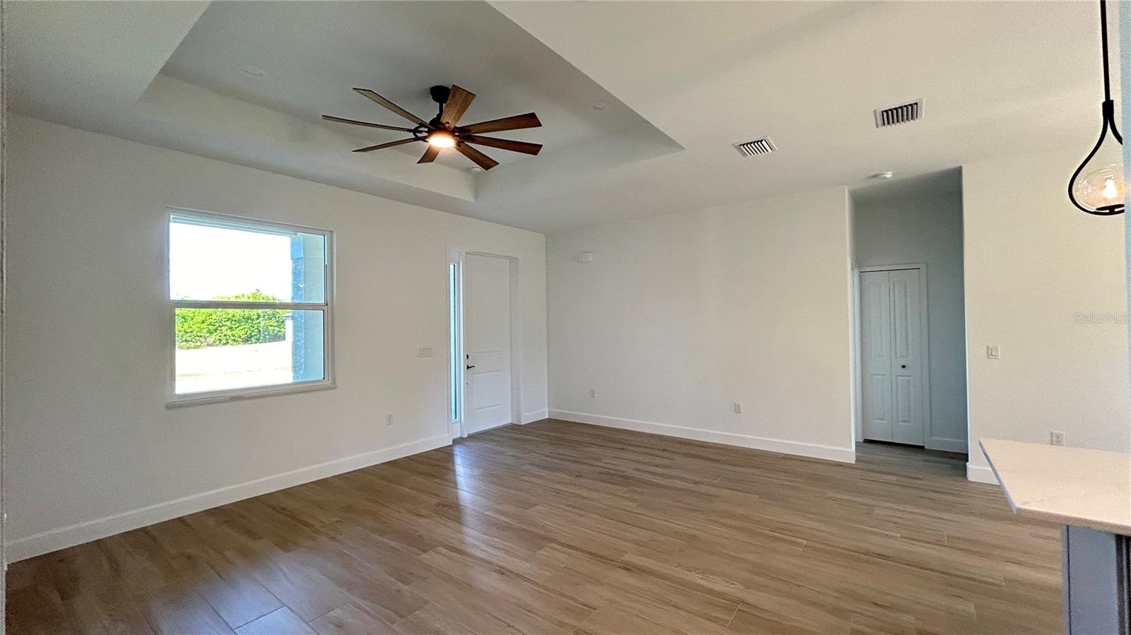 Image 21 of 34 For 4840 Kiska Road