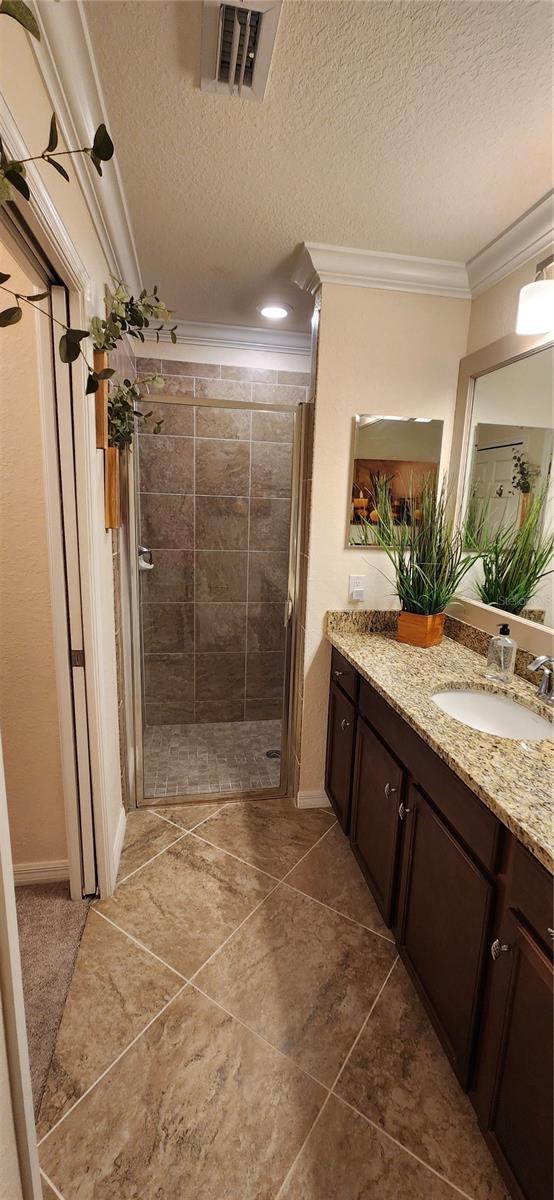 Image 25 of 39 For 17006 Vardon Terrace 104