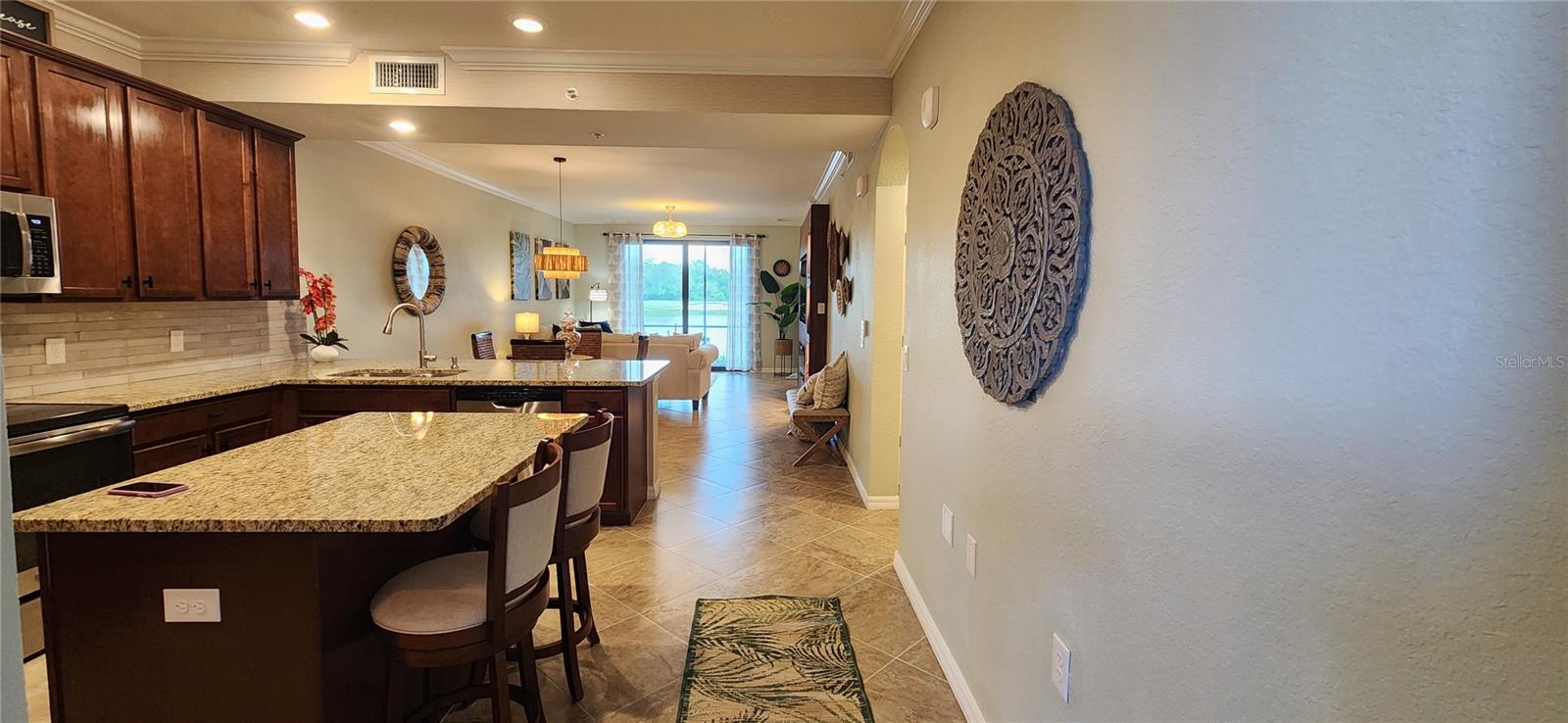 Image 3 of 39 For 17006 Vardon Terrace 104