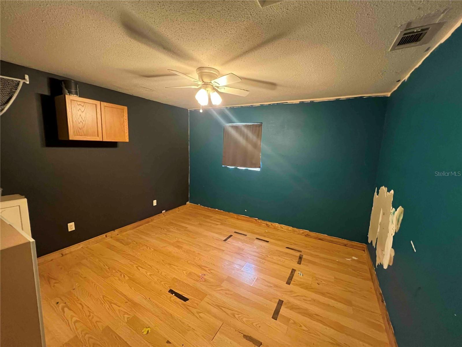Image 11 of 12 For 2158 Beacon Drive