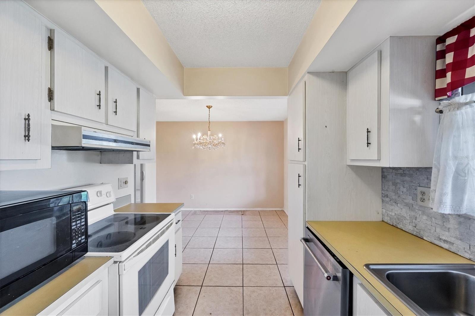Image 11 of 28 For 6302 Sooner Street