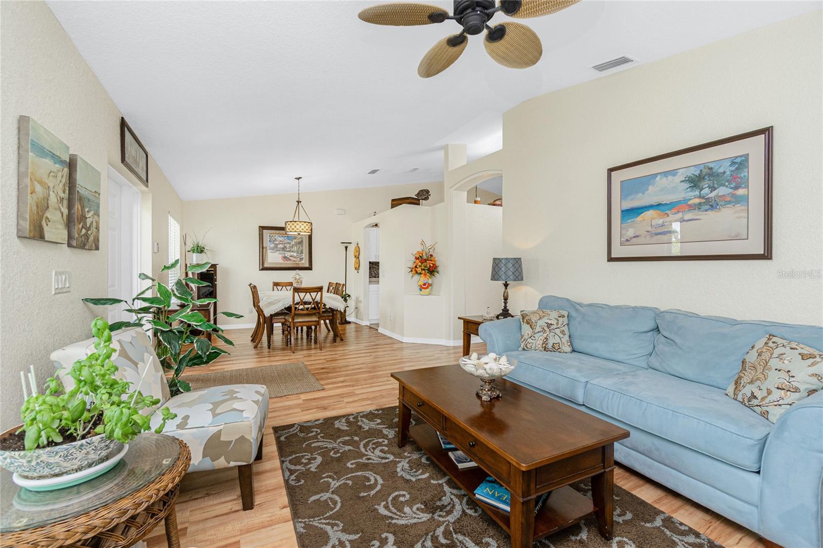 Image 9 of 42 For 9347 Loyola Avenue