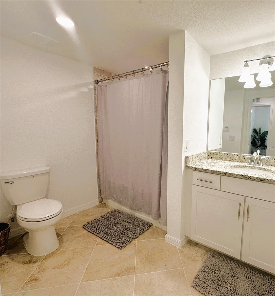 Image 19 of 54 For 14648 Sycamore Court 3012