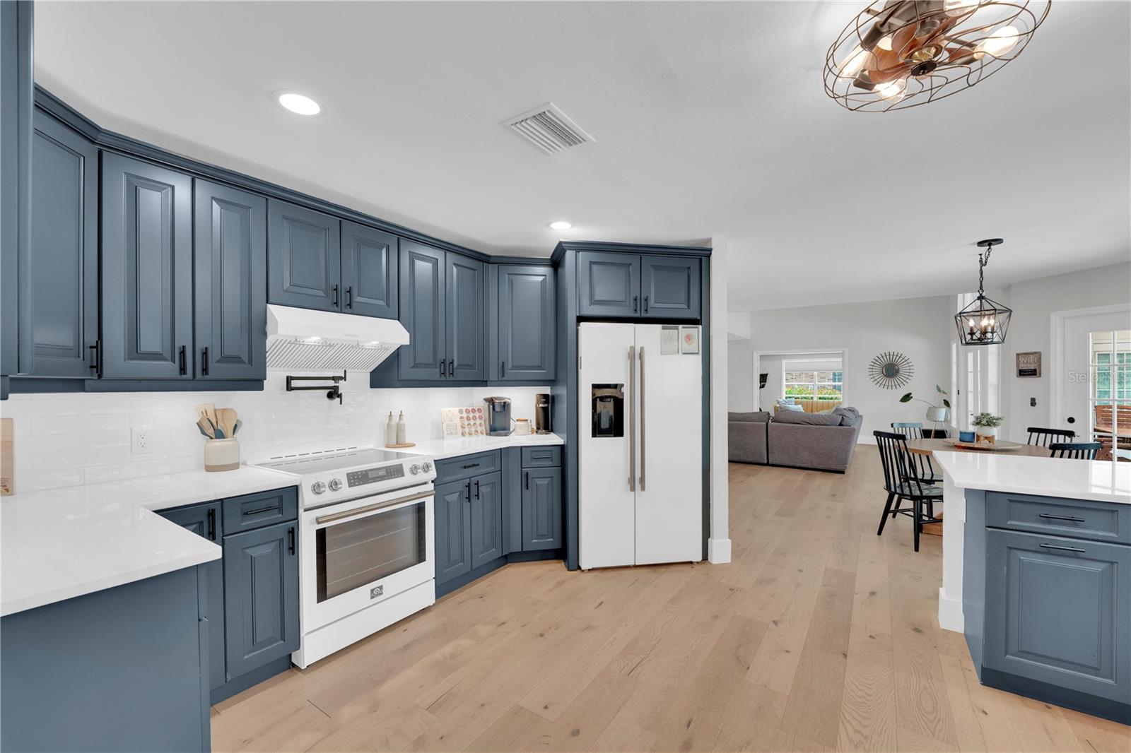 Image 30 of 53 For 22 Carrotwood Court