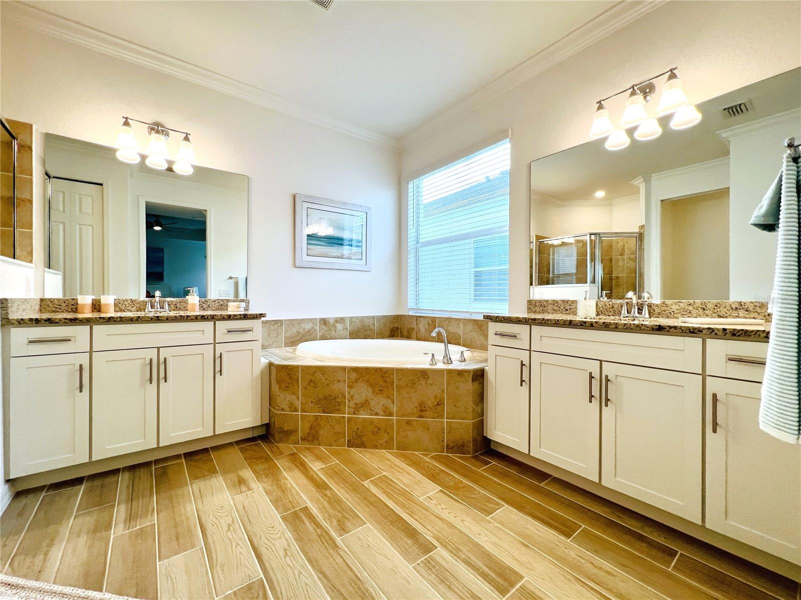 Image 11 of 51 For 14700 Cherry Blossom Way