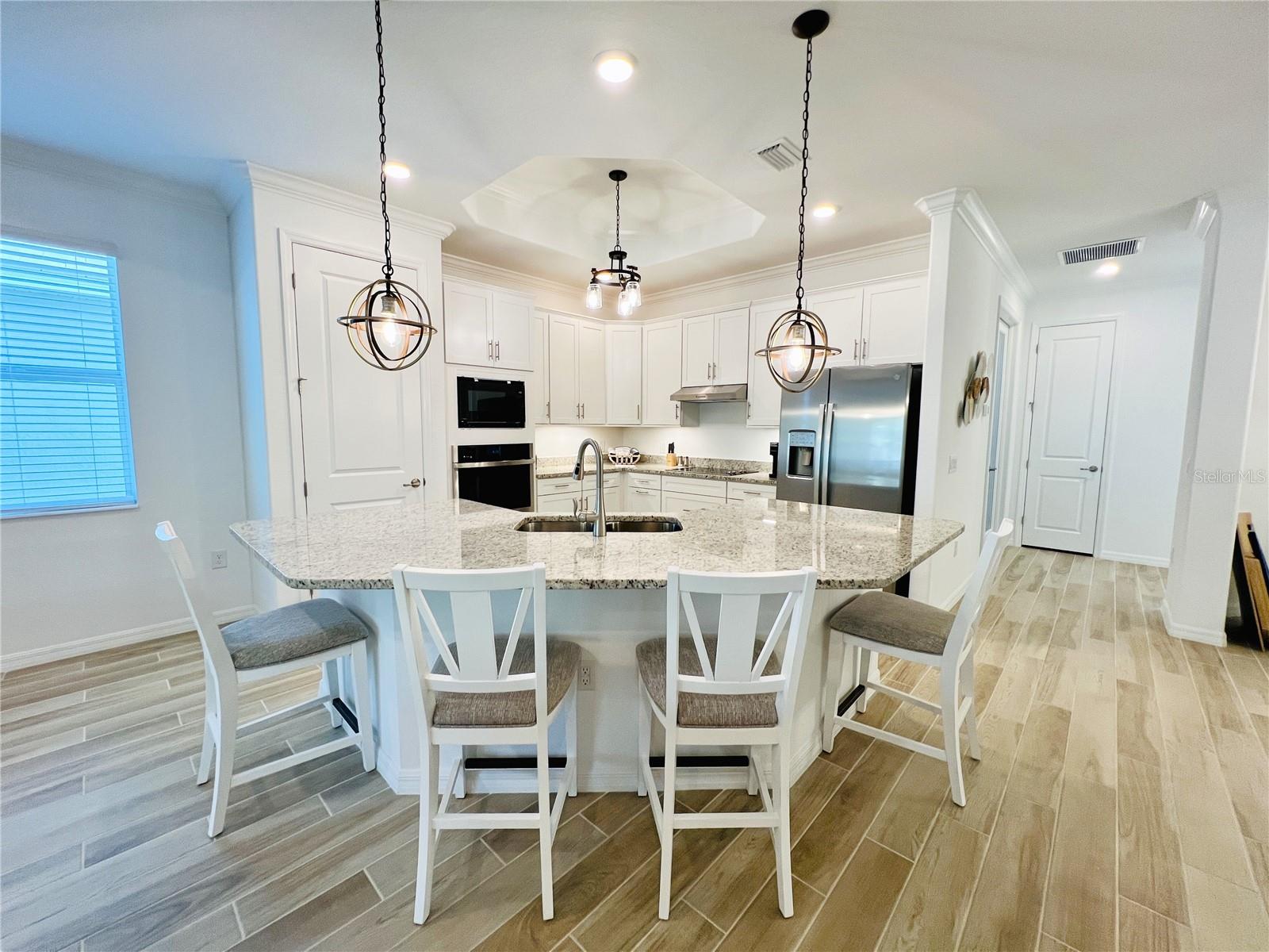 Image 6 of 51 For 14700 Cherry Blossom Way