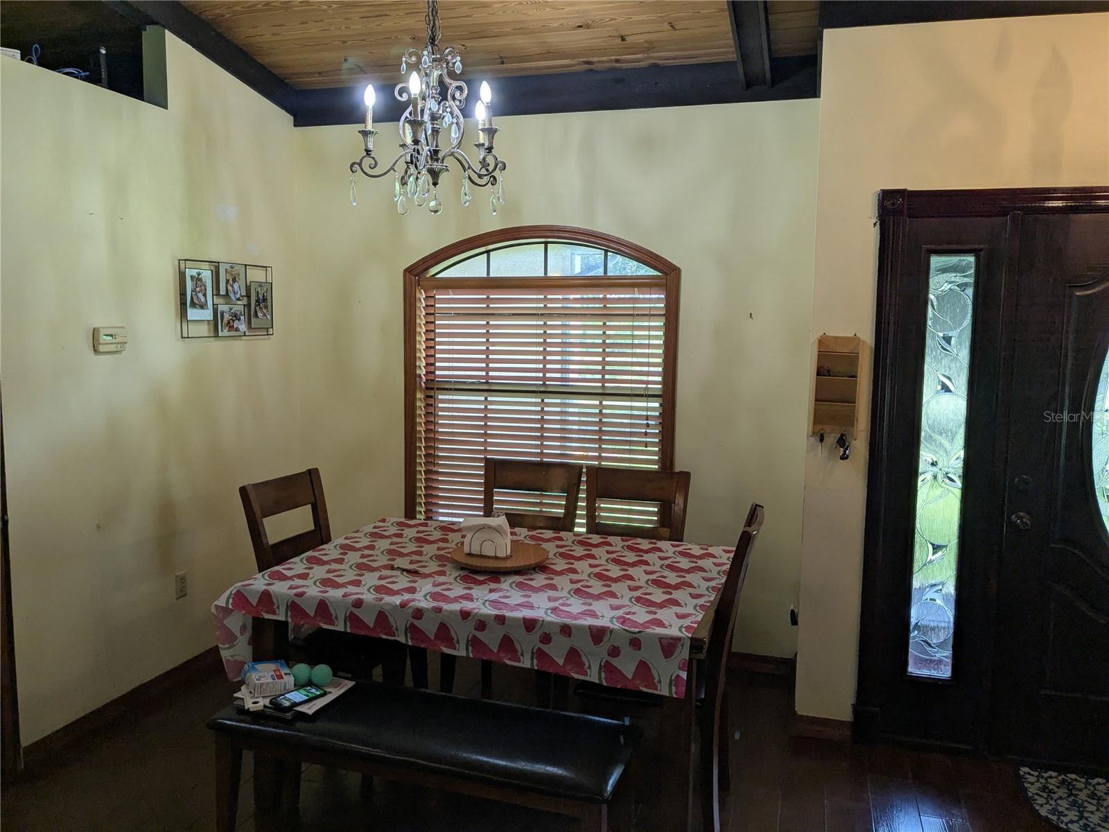 Image 7 of 54 For 6735 Toledo Blade Boulevard