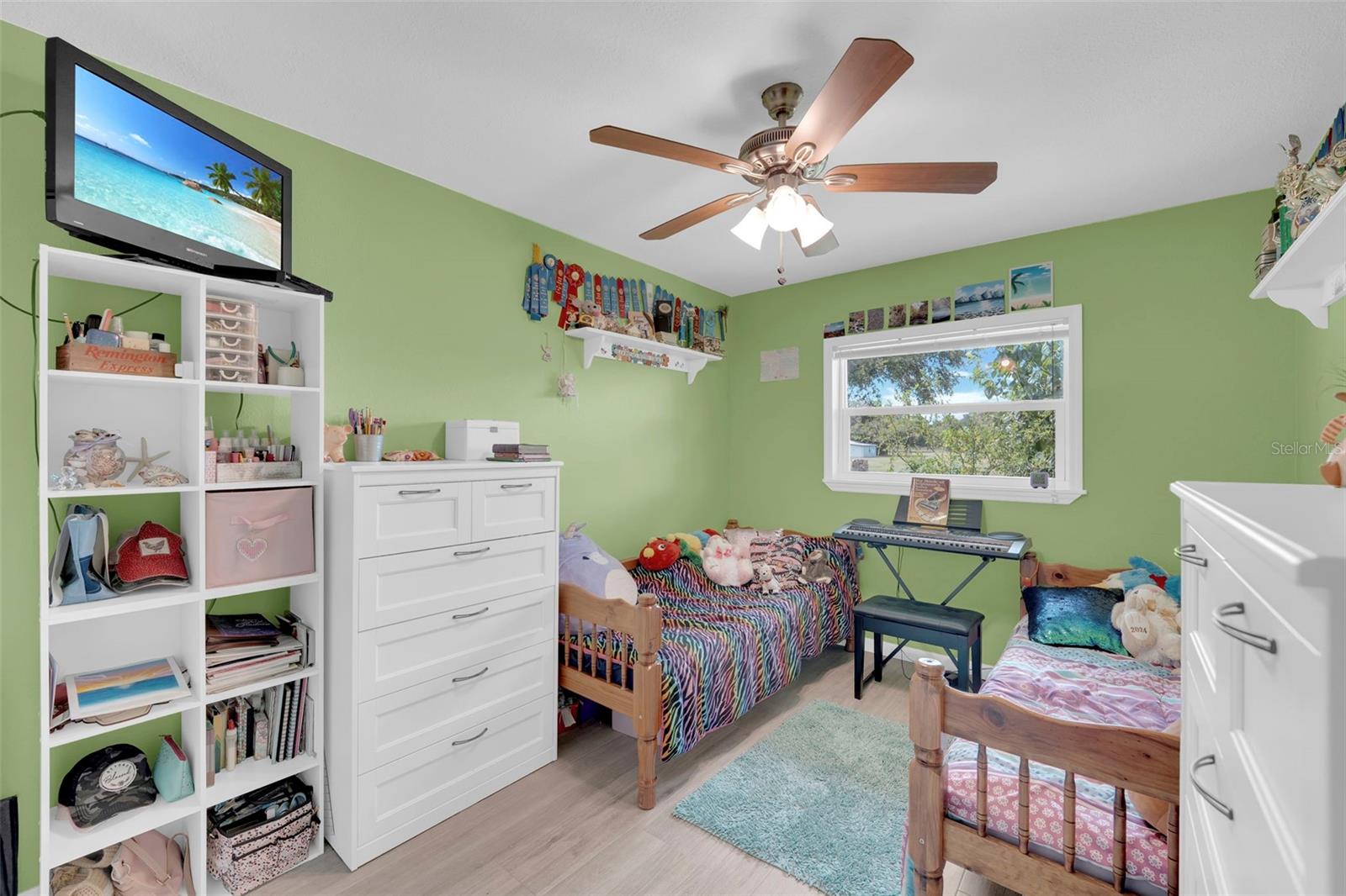 Image 21 of 48 For 1133 Crescent Avenue