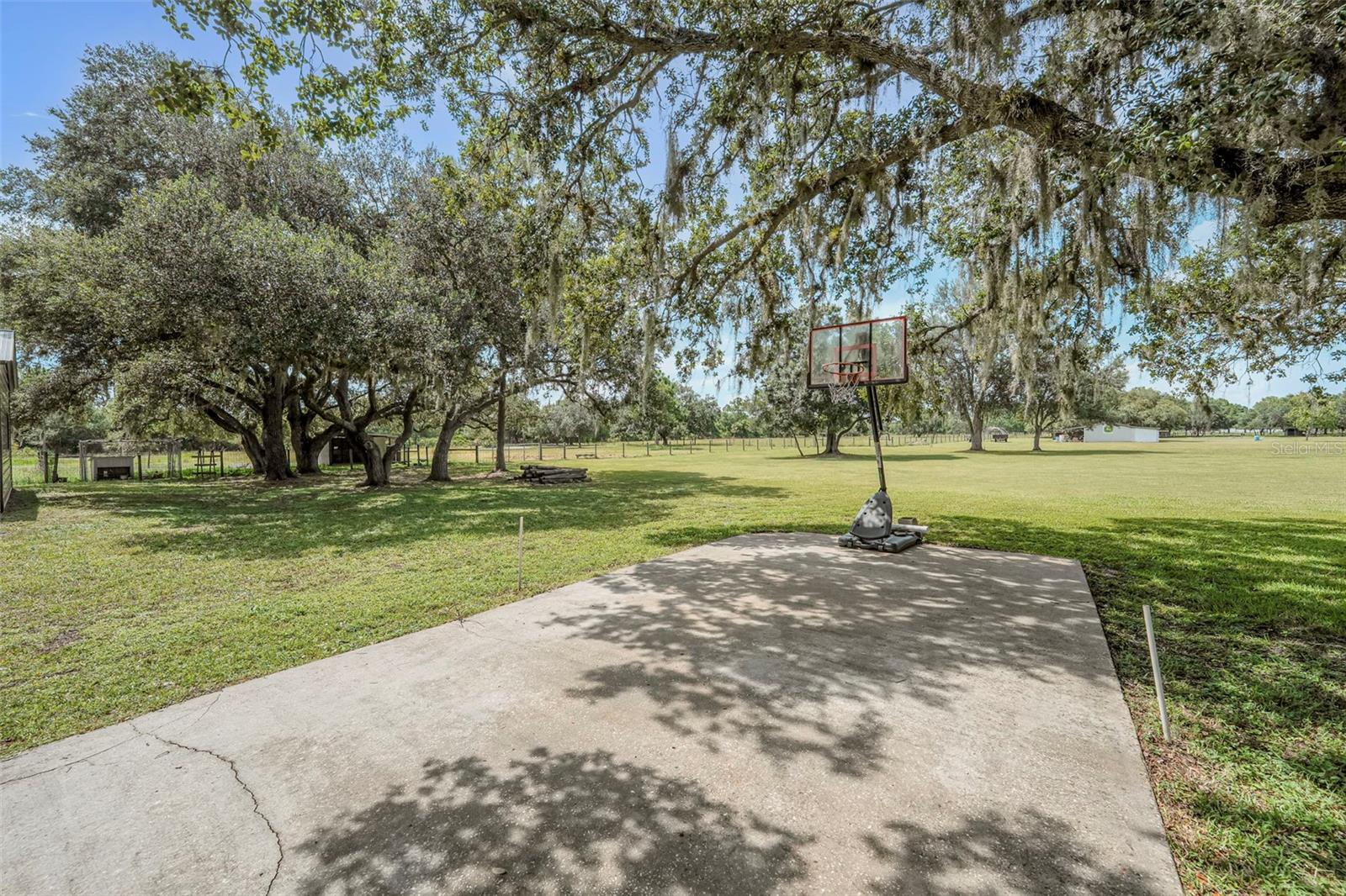 Image 43 of 48 For 1133 Crescent Avenue